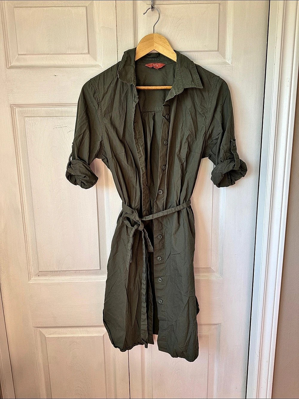 Iyla Olive Shirt Dress Size Medium Like New